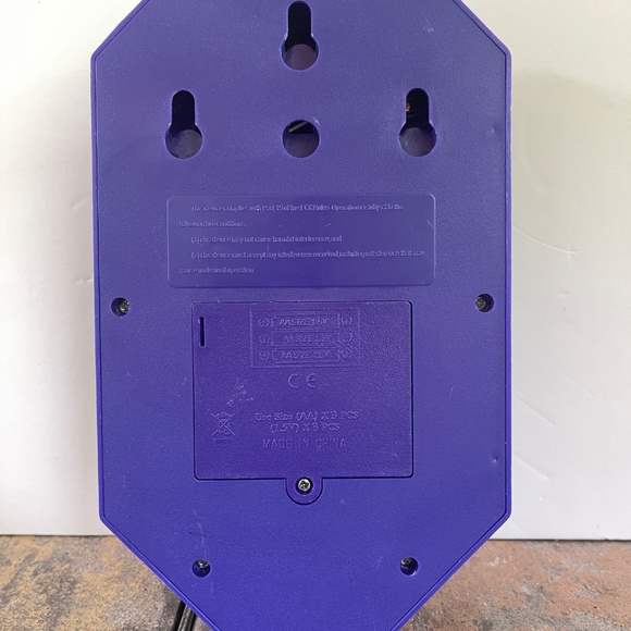 Gemmy cackling talking eye flickering witch with spider tongue door knocker - Picture 3 of 7